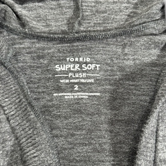 Torrid Super Soft Plush Womens Open Front Cardigan Plus Size 2 Gray Long Sleeve - Picture 3 of 7